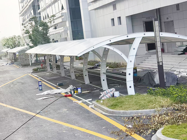 停车棚2.jpg